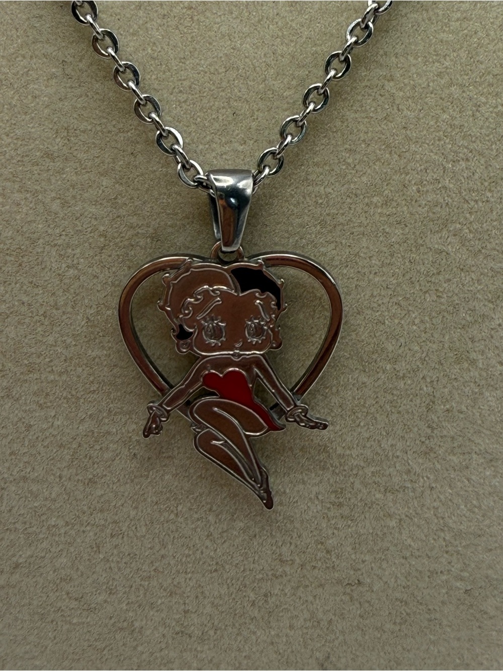 Official Betty Boop Heart Pendant Necklace Enamel Silver Tone KFS Hearst